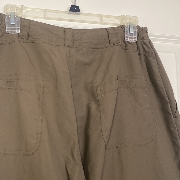 Campmor Womens Hiking Zip Off Pants Brown - medium - Picture 5 of 6